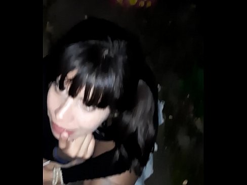 ❤️ Na ulici nabrekli penis v zameno za sladkarije ❤️ Fucking video pri nas ❤